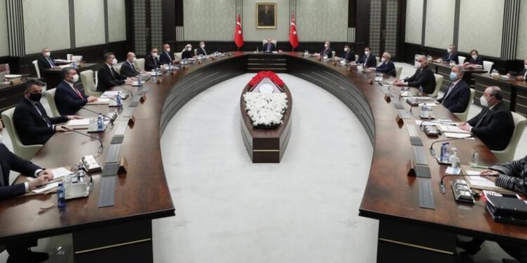Erdogan smijenio ministricu koja je firmama svog supruga dodijelila unosne ugovore