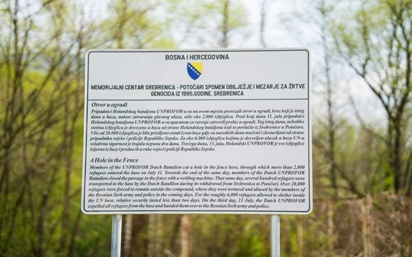 Na lokacijama genocida u Srebrenici postavljene informativne table