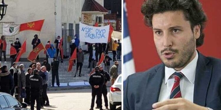 VIDEO: Plavljani zvižducima dočekali i ispratili Abazovića