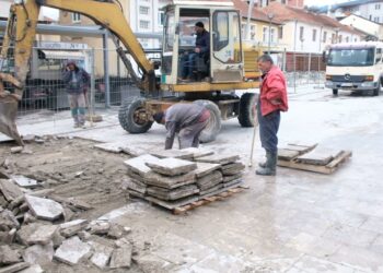 (VIDEO) Nastavljena rekonstrukcija trga Šemsudina Kučevića
