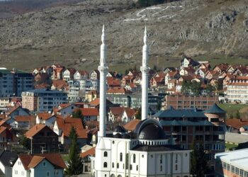 Muslimani večeras obilježavaju Lejletu-Bedr, jednu od najznačajnijih noći ramazana