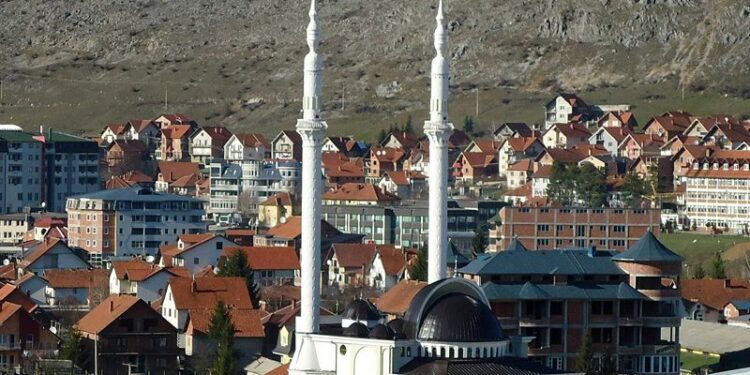 Muslimani večeras obilježavaju Lejletu-Bedr, jednu od najznačajnijih noći ramazana