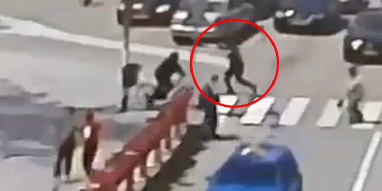 Novi Pazar: Pucnjava na gradskom trgu, slučajna prolaznica ranjena