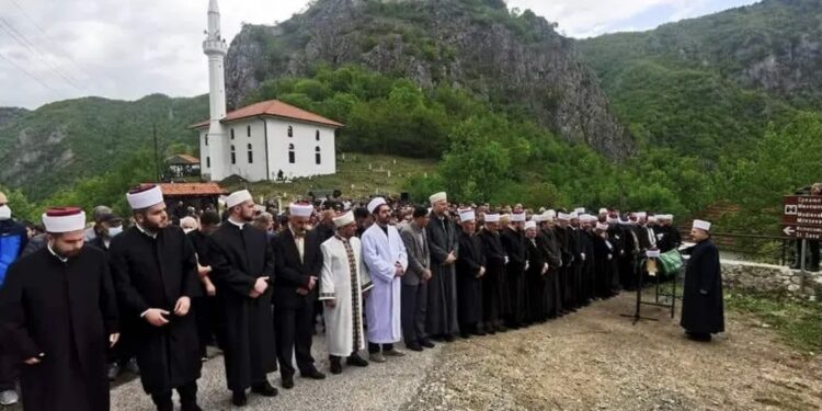 Prijepolje: U Hisardžiku klanjana dženaza Asmiru ef. Beširoviću