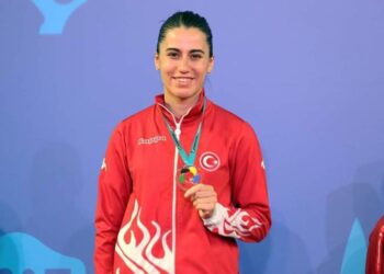 Meltem, djevojka porijeklom iz Drage, Turskoj donijela zlatnu  medalju u karateu