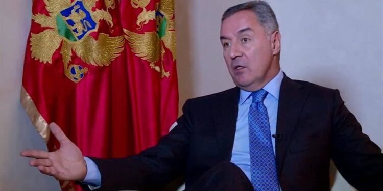 Đukanović osudio skandiranje “Varvara”: Nećemo dozvoliti slike 90ih u evropskoj i građanskoj Crnoj Gori