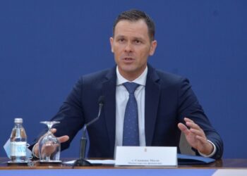 Penzionerima isplaćeno po 30 eura, sutra novac dobijaju korisnici socijalne pomoći