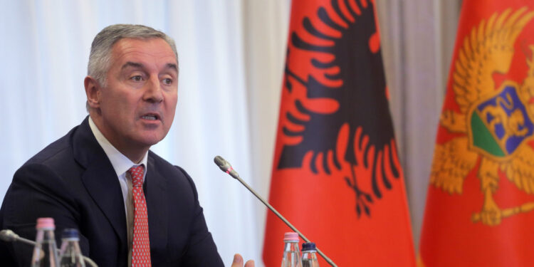(VIDEO) MILO ĐUKANOVIĆ O PAKLENOM PLANU PROTIV CRNE GORE