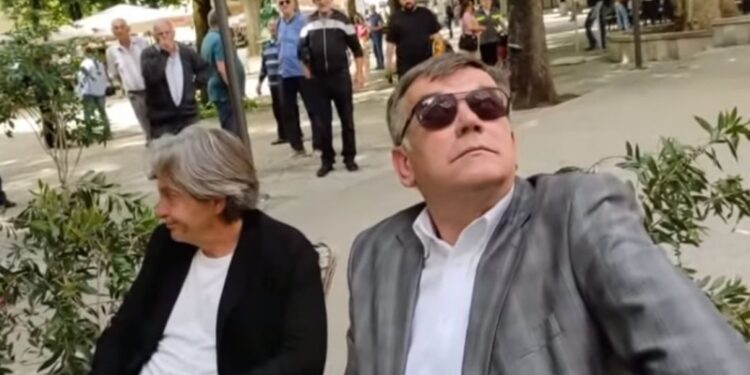 (HIT VIDEO) Narodni poslanik iz Trebinja galamio na predsjednike sudova što su u kafani a ne na poslu
