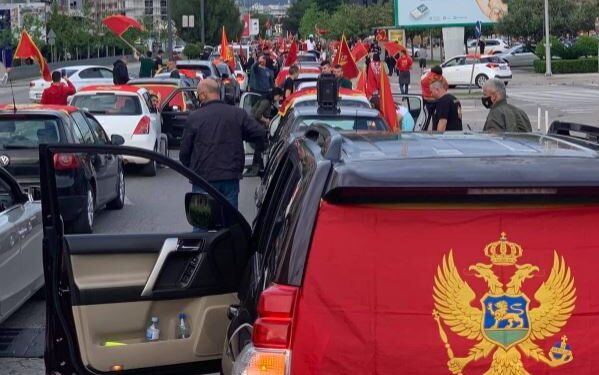 Patriotske auto-kolone održane u više crnogorskih gradova