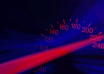 MUP: Muškarac vozio 217 kilometara na sat u ulici Kneza Miloša u Beogradu