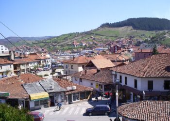 U Novom Pazaru ponovo potezali sjekire: Posvađali se oko parking mjesta, policija brzo reagovala