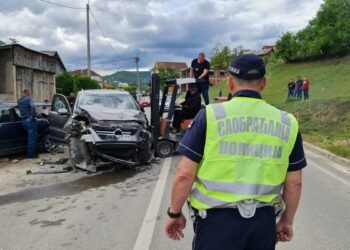 Petogodišnja djevojčica povrijeđena u saobrćajnoj nesreći u Novom Pazaru