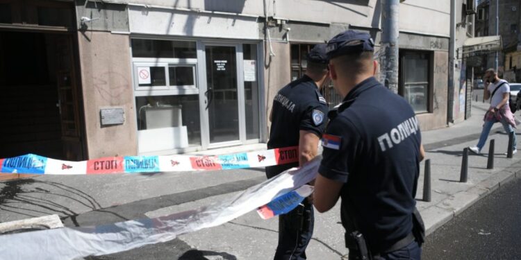 Policajac ubica presudio sebi: Ubijena Ana biće sahranjena danas u Valjevu