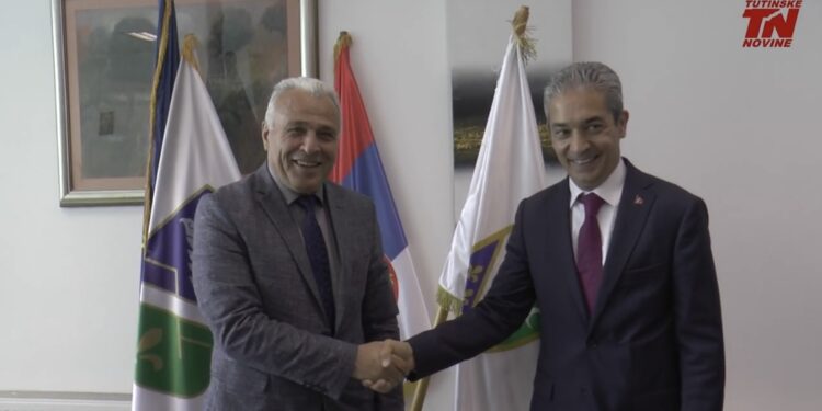 (VIDEO) Ambasador Turske u Srbiji Hamy Aksoy u Tutinu je posjetio predsjednika opštine Saliha Hota