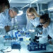 NAUČNICI TVRDE DA JE KORONAVIRUS NAPRAVLJEN U LABORATORIJI, A TRAGOVI PRIKRIVENI