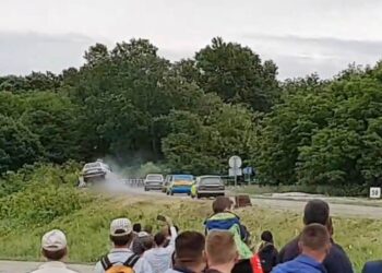 UŽAS! SNIMAK POGIBIJE AUTOMOBILISTE U KRALJEVU: Uznemirujuće! Pre horora se samo čulo – Ode spolja Šeki…