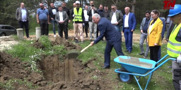 (VIDEO) Tutin dobija eko park, postavljen kamen temeljac