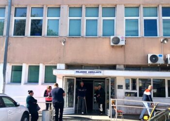 NOVI PAZAR: U bolnicama manje od 100 hospitalizovanih, preminuo pacijent iz Tutina
