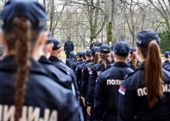 MUP potvrdio da je vakcinacija obavezna za sve pripadnike policije