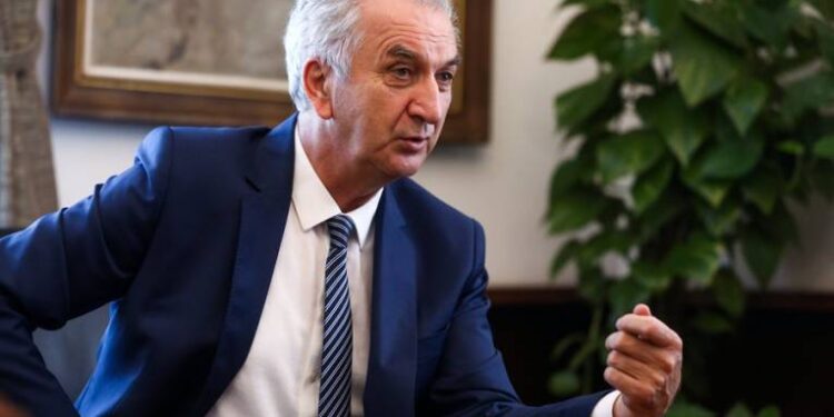 Šarovićeva poručio Dodiku: Raspakivanje Dejtona je samoubistvo za Republiku Srpsku