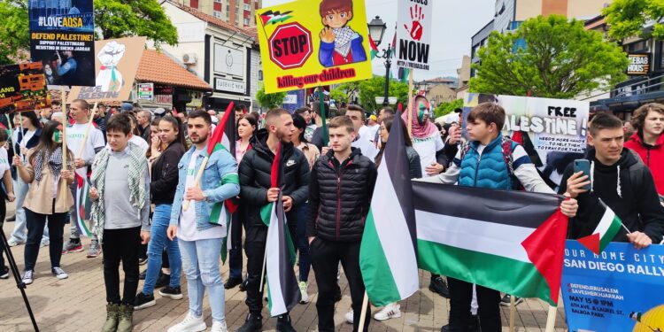 Novopazarci pružili podršku narodu Palestine (VIDEO)