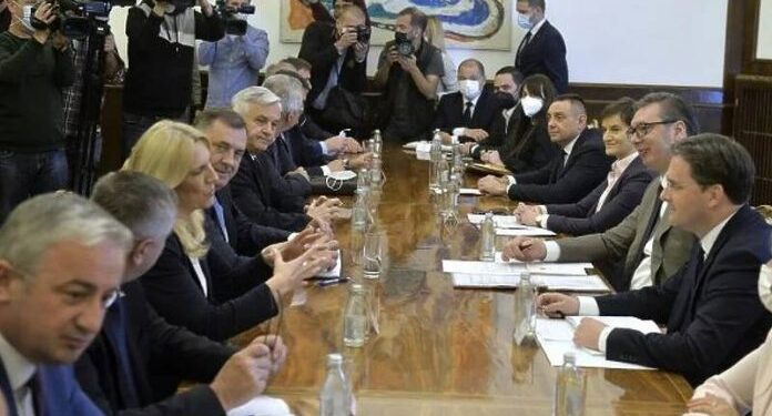 U BEOGRADU POČEO SASTANAK VUČIĆA SA DELEGACIJOM IZ MANJEG BH. ENTITETA