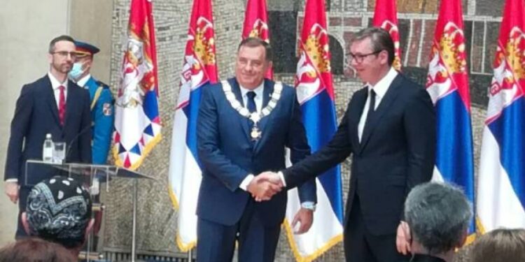 Uručen Orden: Dodik ga je itekako “zaslužio” jer zastupa Vučićeve, a ne ciljeve države BiH