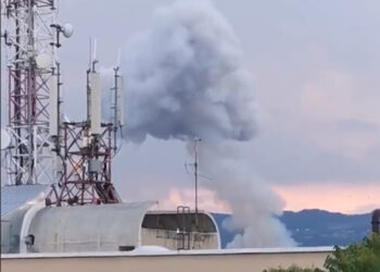 (VIDEO) ODJEKNULA SNAŽNA EKSPLOZIJA: IMA POVRIJEĐENIH, NAREĐENA EVAKUACIJA U ČAČKU