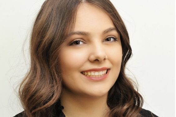 Emina Demirović učenica generacije Gimnazije u Tutinu
