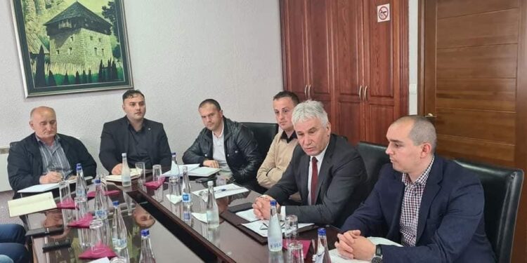 Predsjednik opštine Rožaje razgovarao sa izvođačima radova o rekonstrukciji puta Rožaje-Špiljani