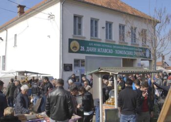 Opština Tutin obezbijedila besplatan prevoz zainteresovanima na Sajam pčelarstva