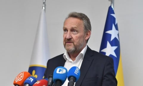 Izetbegović o rezoluciji HNS-a: Povećava se pritisak na SDA i Bošnjake, sve je to koordinirano sa non-paperima