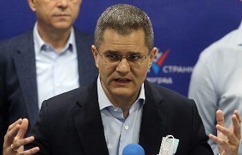 (VIDEO) Vučić u predsjedništvu Srbije psovao Vuka Jeremića