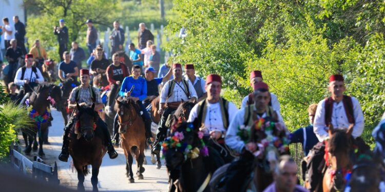 Konjanici krenuli ka najvećem dovištu u Evropi