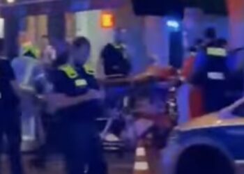 (VIDEO) Naši zemljaci telefonom snimili pružanje Prve pomoći ranjenim Novopazarcima u Berlinu