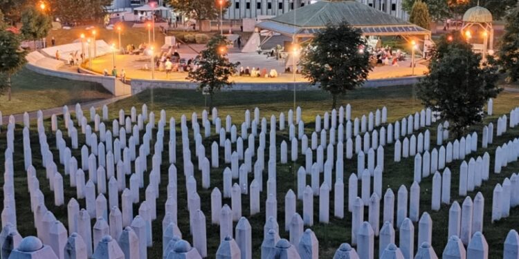 Objavljeni transkripti: Kako su ratni zločinci pripremali genocid u Srebrenici