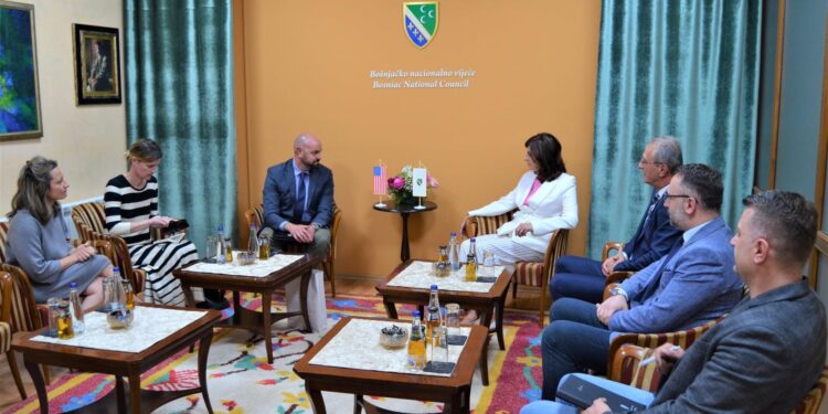 DELEGACIJA AMBASADE SJEDINJENIH DRŽAVA POSJETILA BOŠNJAČKO NACIONALNO VIJEĆE