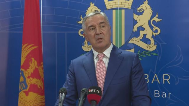 (VIDEO) MILO Đukanović o Joanikiju i Rakoviću: BESPOSLEN POP I GOVEDA KRSTI
