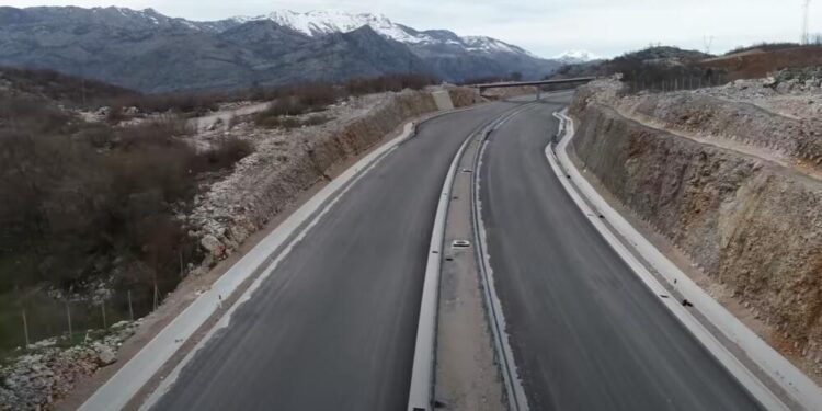 Crna Gora: Ne bude li sporova, prva dionica autoputa gotova do kraja godine!