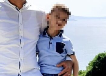 DETALJI TRAGEDIJE: Petogodišnji dječak umro u zaključanom automobilu? (foto)