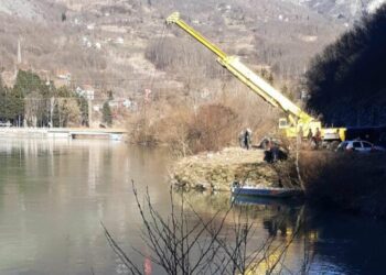 TIJELO PLUTALO MJESECIMA? Naložena obdukcija muškarca nađenog juče u jezeru Potpeć kod Priboja