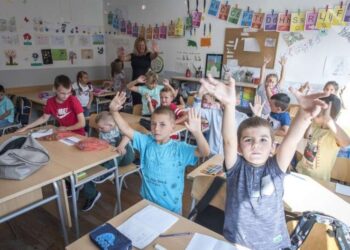 Ustavni sud BiH poništio odluku Vrhovnog suda RS: Djeca iz Konjević Polja diskriminisana zbog zabrane učenja maternjeg bosanskog jezika