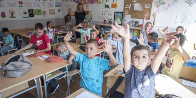 Ustavni sud BiH poništio odluku Vrhovnog suda RS: Djeca iz Konjević Polja diskriminisana zbog zabrane učenja maternjeg bosanskog jezika