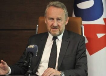 Izetbegović: Crnogorsko čojstvo i Vučićevo bježanje od istine