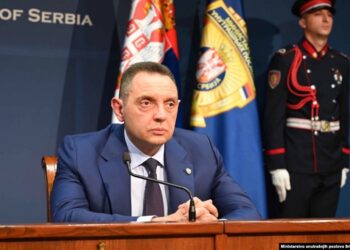 Vulin: Vojska Srbije neće u NATO dok je Vučića i mene