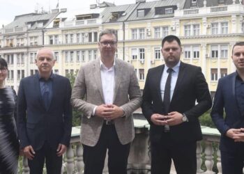 Vučić primio predsjednika Opštine Nikšić: Srbija će, koliko bude mogla, doprinijeti razvoju Nikšića