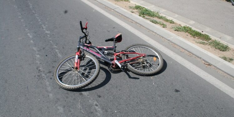 NOVI PAZAR: UDARIO DJEVOJČICU (16) NA BICIKLU! Pobjegao ali ga policija uhvatila