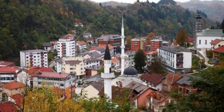 Skupština opštine Srebrenica usvojila “Rezoluciju o stradanju Srba u Srebrenici”, Bošnjaci napustili sjednicu