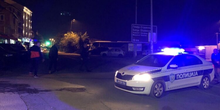DRAMA U NOVOM PAZARU! Mladić prijeti da će da izvrši samoubistvo!